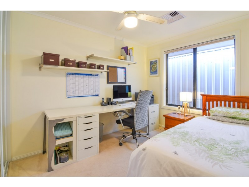 84 Jimmy Watson Drive, Woodcroft SA 5162