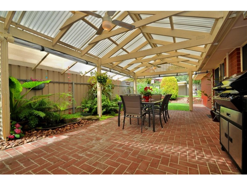 30 Dorrien Avenue, Woodcroft SA 5162