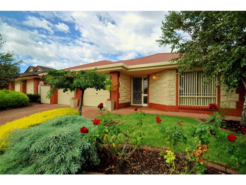 30 Dorrien Avenue, Woodcroft SA 5162