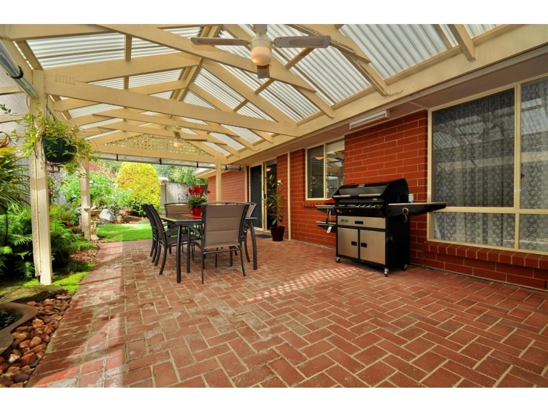 30 Dorrien Avenue, Woodcroft SA 5162