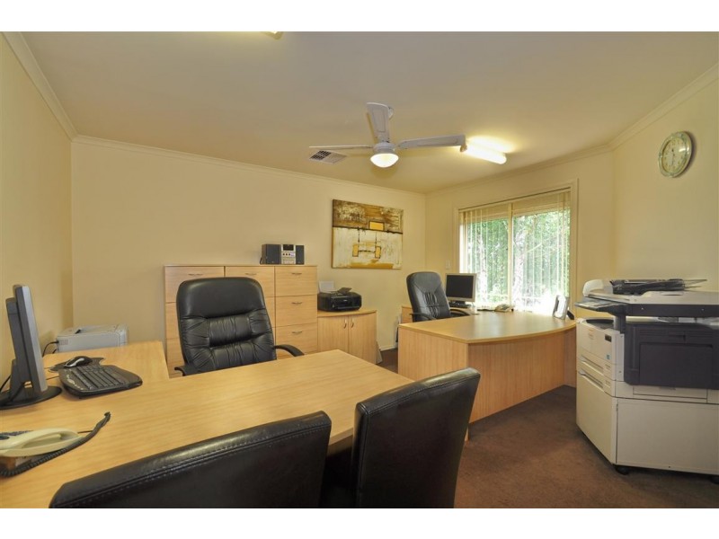 30 Dorrien Avenue, Woodcroft SA 5162