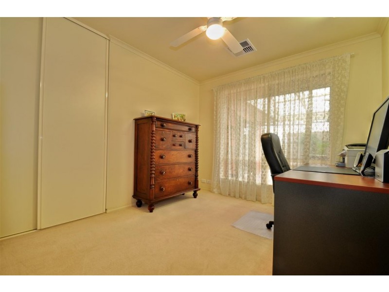 30 Dorrien Avenue, Woodcroft SA 5162