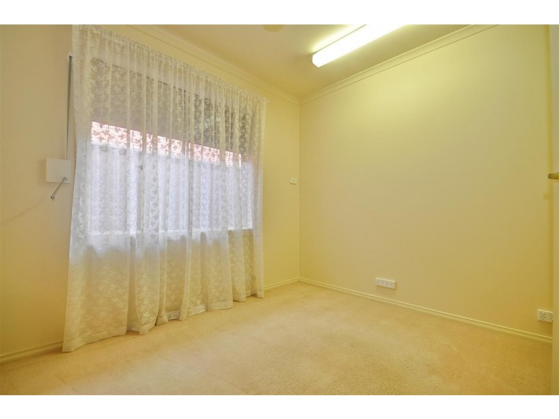 30 Dorrien Avenue, Woodcroft SA 5162