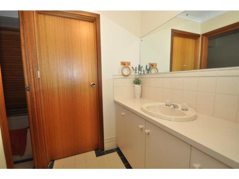22 Barossa Way, Woodcroft SA 5162