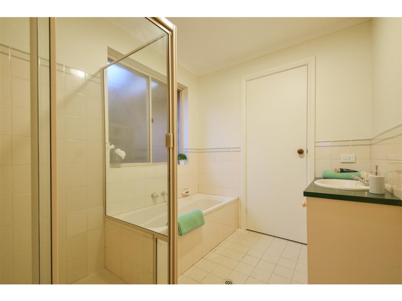 46 Bordeaux Drive, Woodcroft SA 5162