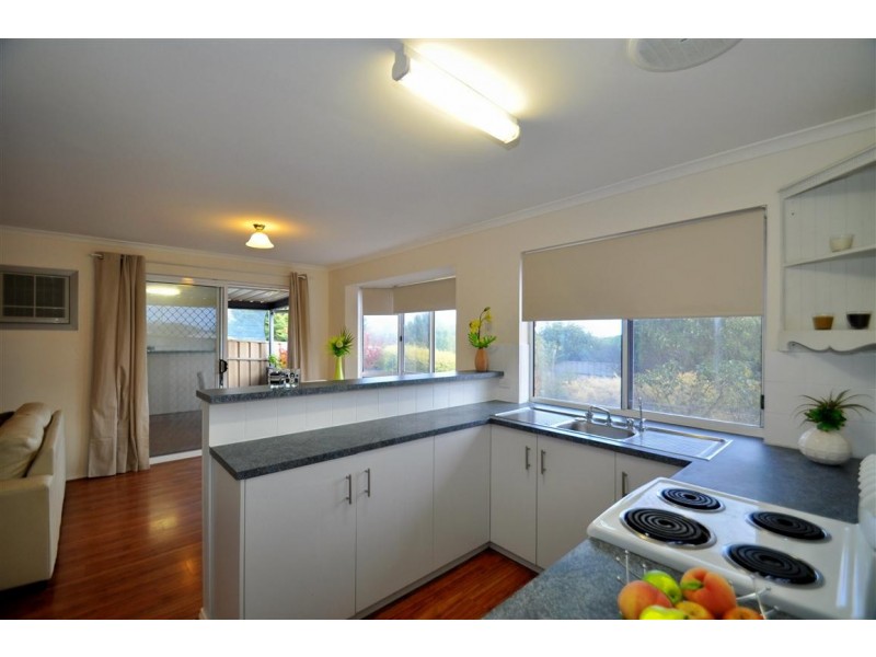 10 Tuscanny Way, Woodcroft SA 5162