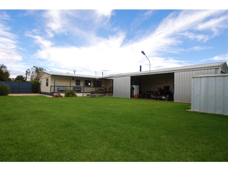 7 Raye Street, Wellington SA 5259