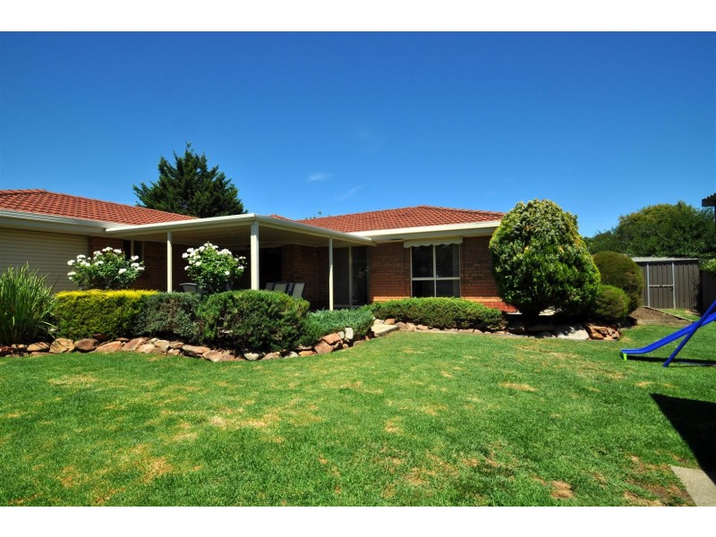 4 Moncur Street, Woodcroft SA 5162