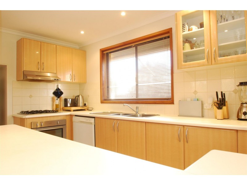 1 Thermopylae Court, Hallett Cove SA 5158