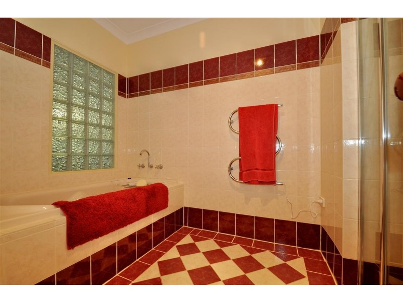 6 Treetop Rise (Chandlers Hill), Aberfoyle Park SA 5159