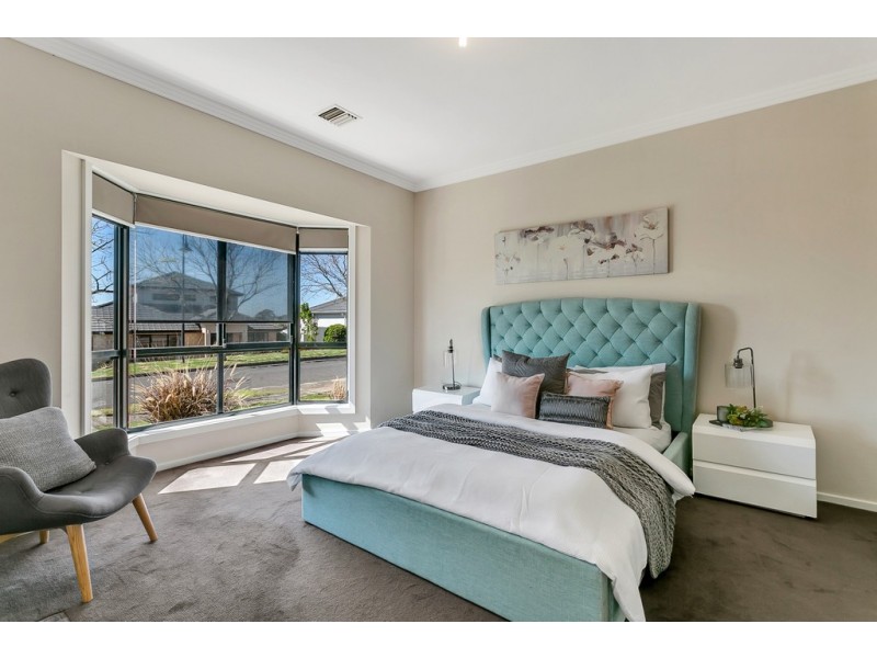4 Evergreen Parade, Flagstaff Hill SA 5159