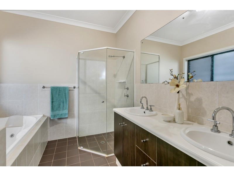 4 Evergreen Parade, Flagstaff Hill SA 5159