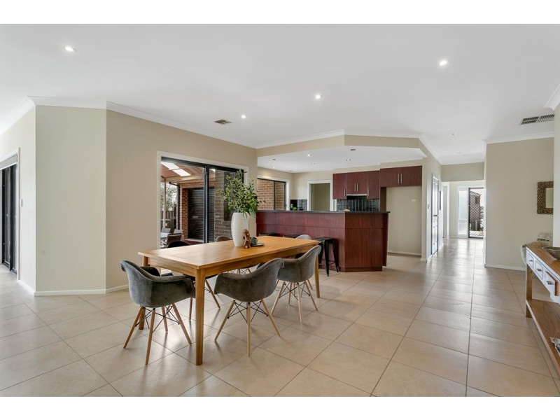 4 Evergreen Parade, Flagstaff Hill SA 5159