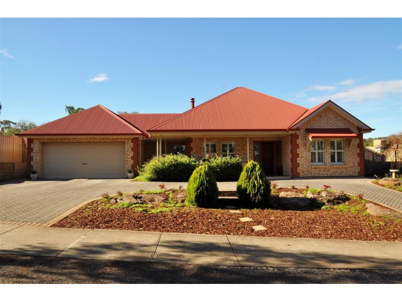 71 Sir James Hardy Way, Woodcroft SA 5162