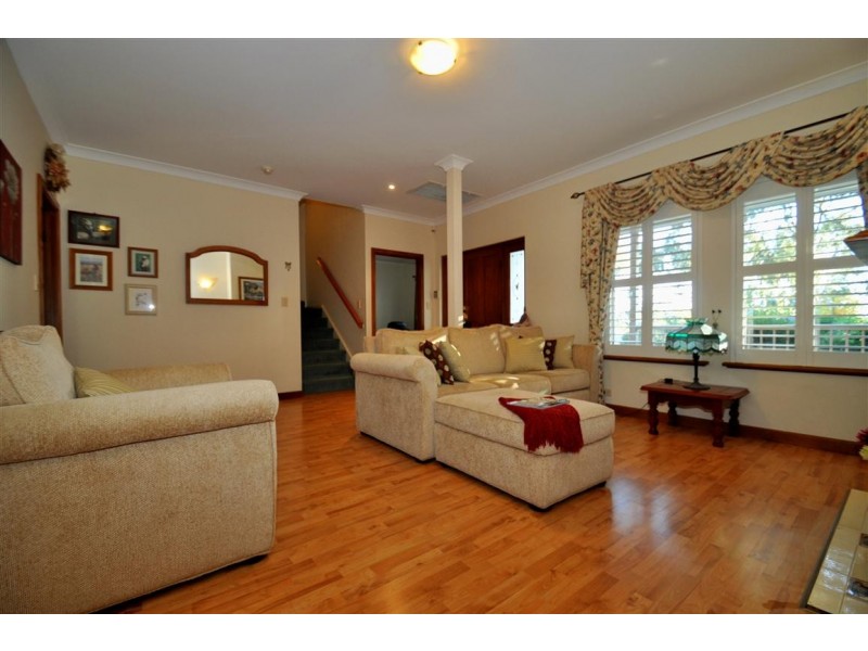71 Sir James Hardy Way, Woodcroft SA 5162