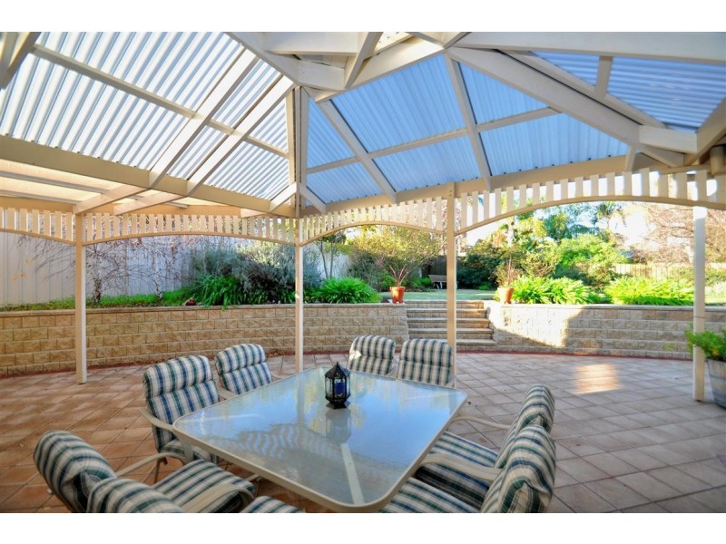 71 Sir James Hardy Way, Woodcroft SA 5162
