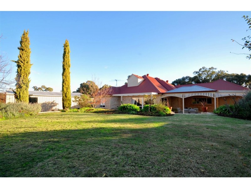 71 Sir James Hardy Way, Woodcroft SA 5162