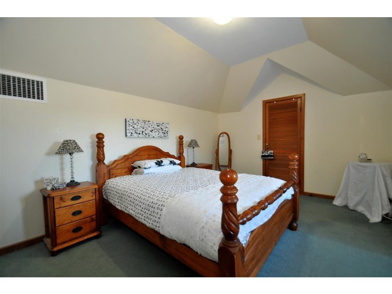 71 Sir James Hardy Way, Woodcroft SA 5162