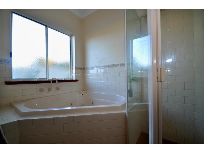71 Sir James Hardy Way, Woodcroft SA 5162