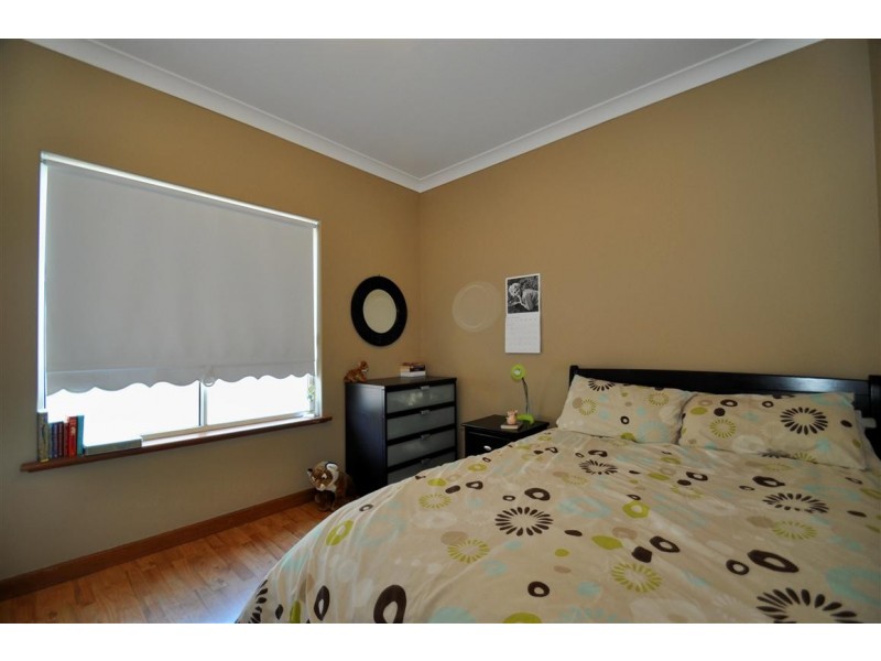 71 Sir James Hardy Way, Woodcroft SA 5162