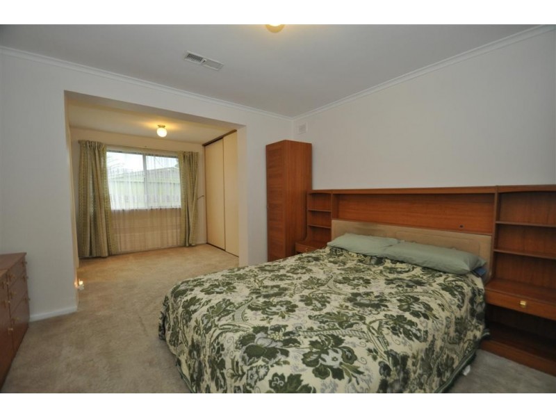 14 Adrian Street, Christie Downs SA 5164