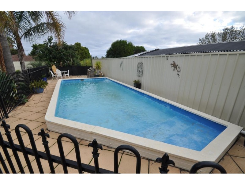 5 Wakefield Avenue, Morphett Vale SA 5162