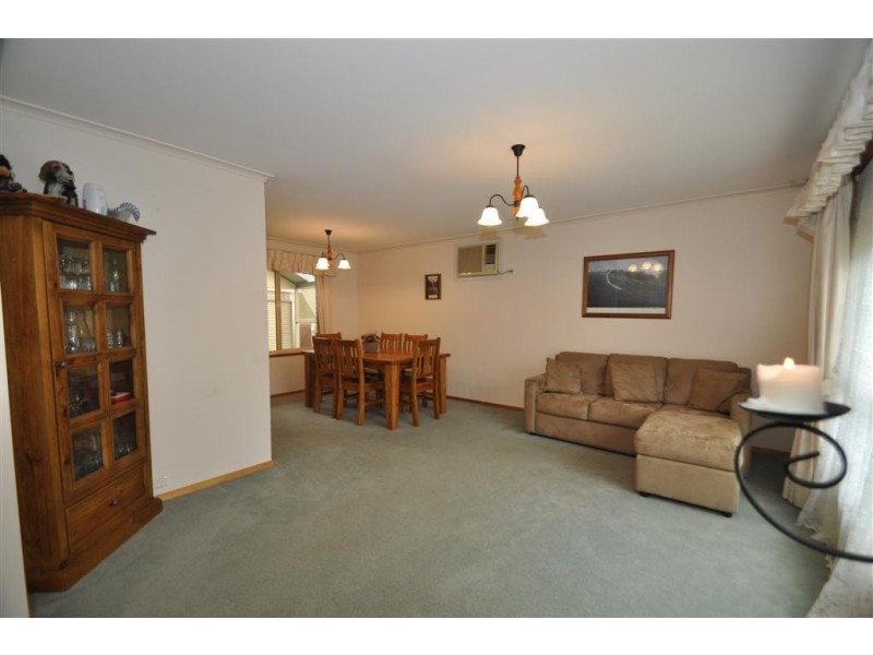 14 Tobin Crescent, Woodcroft SA 5162