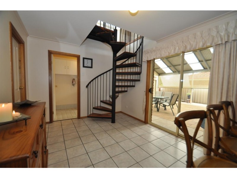 14 Tobin Crescent, Woodcroft SA 5162