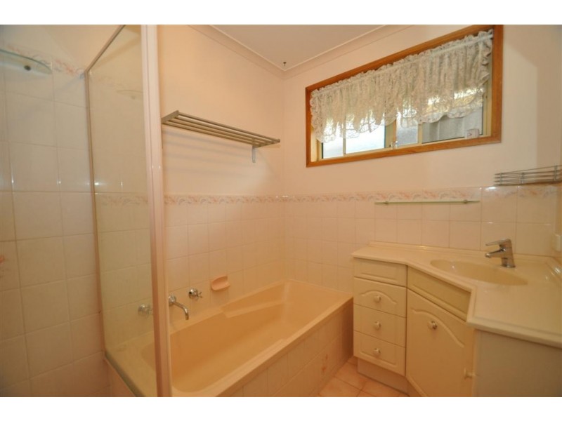 14 Tobin Crescent, Woodcroft SA 5162