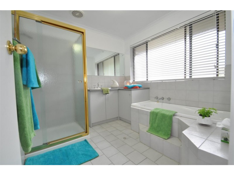 5 Springwood Court, Aberfoyle Park SA 5159