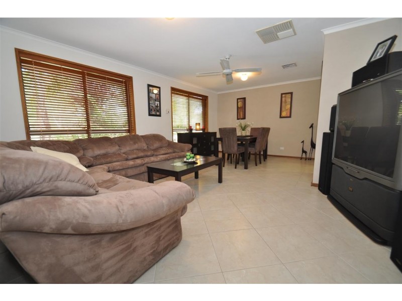 39 Sherebrooke Boulevard, Woodcroft SA 5162