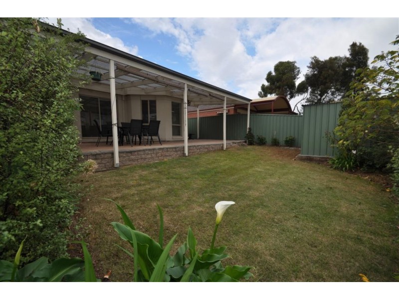 6 Westbury Court, Woodcroft SA 5162