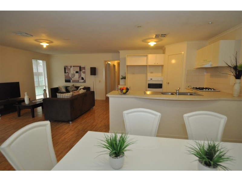 6 Westbury Court, Woodcroft SA 5162