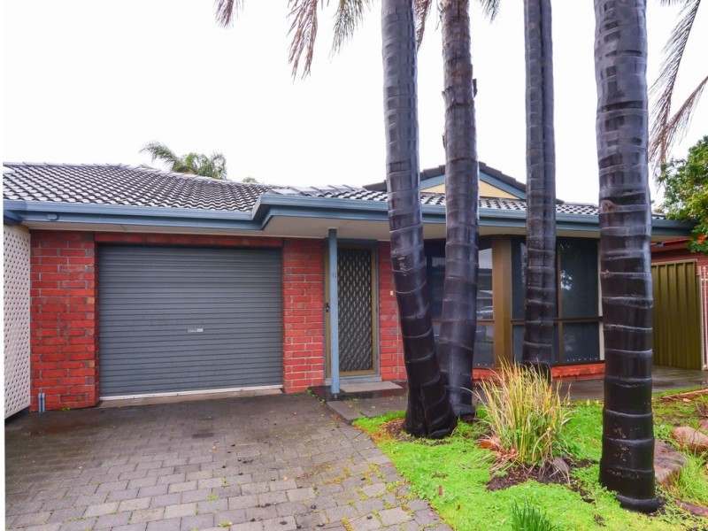 11 Coonawarra Close, Woodcroft SA 5162