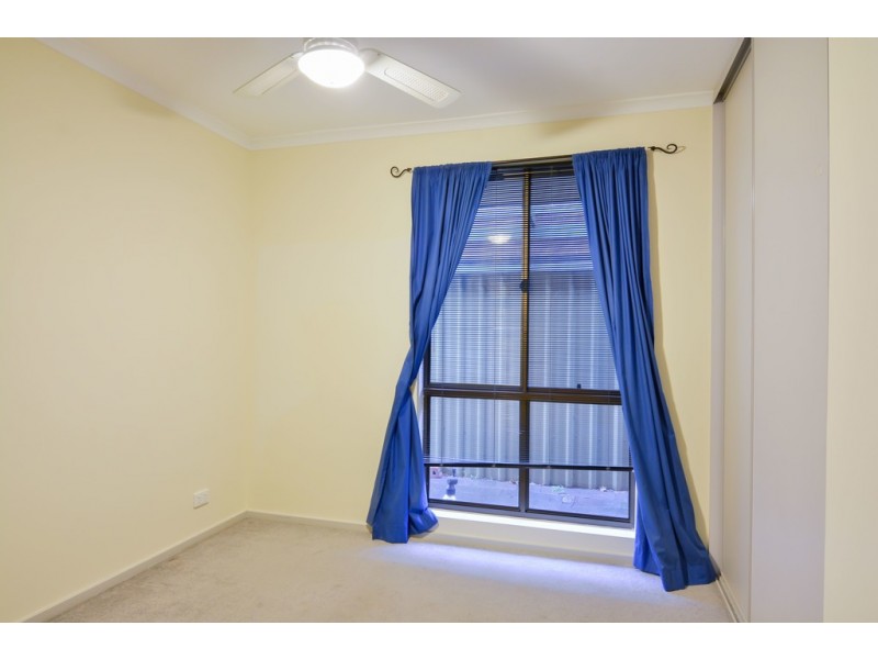 11 Coonawarra Close, Woodcroft SA 5162