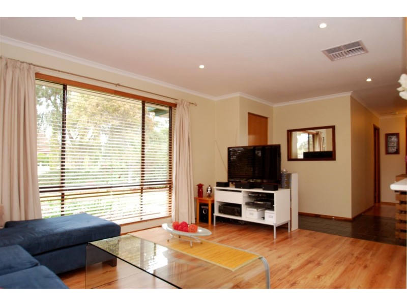 51 Nash Crescent, Morphett Vale SA 5162