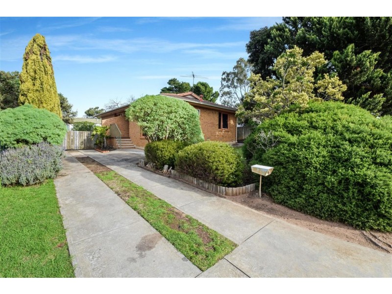 4 Essexvale Avenue, Huntfield Heights SA 5163