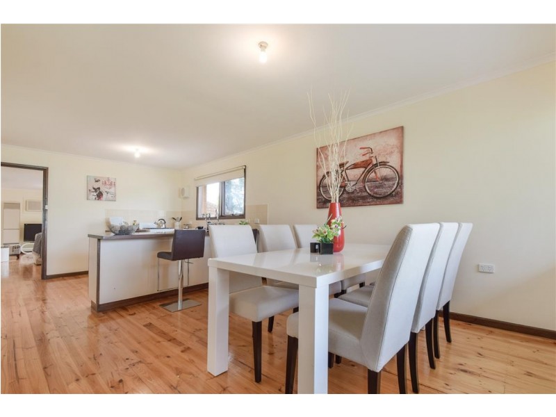 4 Essexvale Avenue, Huntfield Heights SA 5163