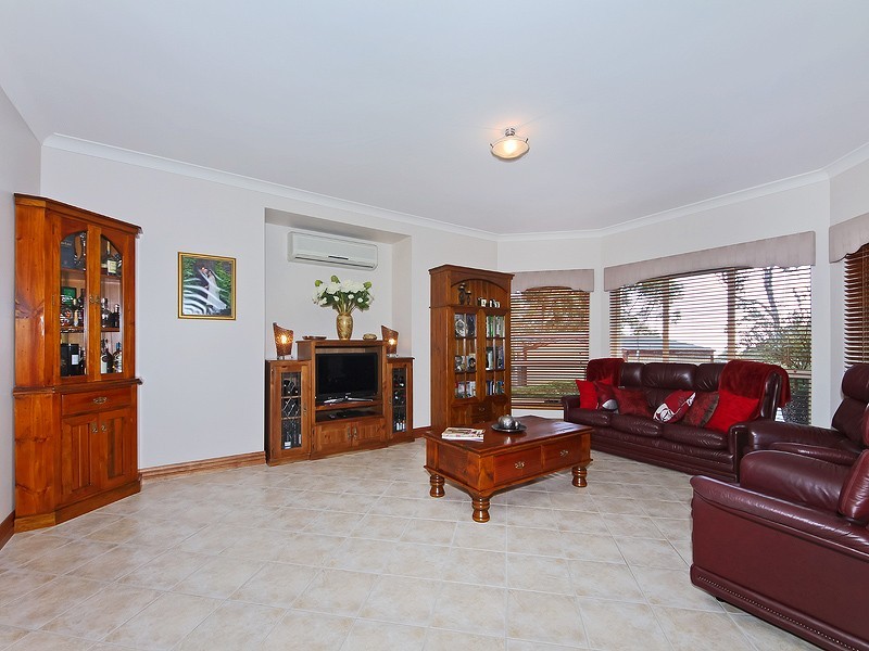 3 Charlson Rise, Happy Valley SA 5159