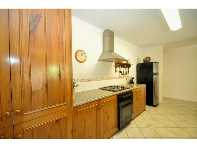 2 Epsilon Close, Woodcroft SA 5162