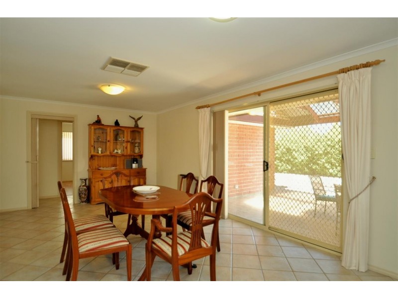 2 Epsilon Close, Woodcroft SA 5162