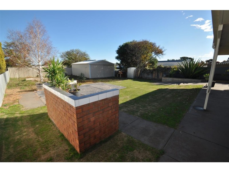 4 First Avenue, Moana SA 5169