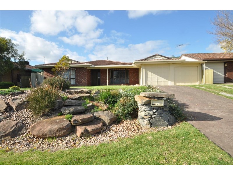 32 Odessa Drive, Woodcroft SA 5162