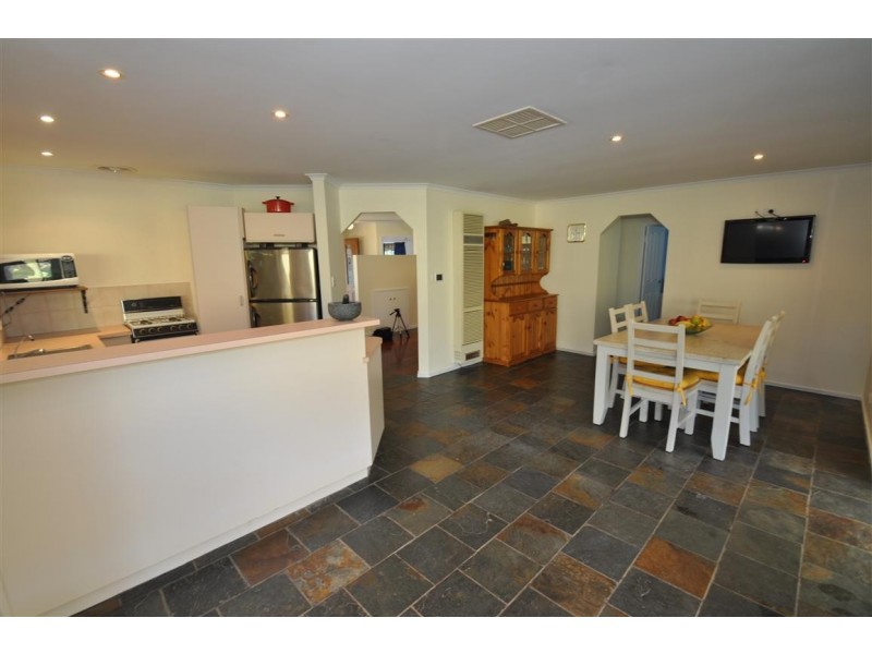 32 Odessa Drive, Woodcroft SA 5162