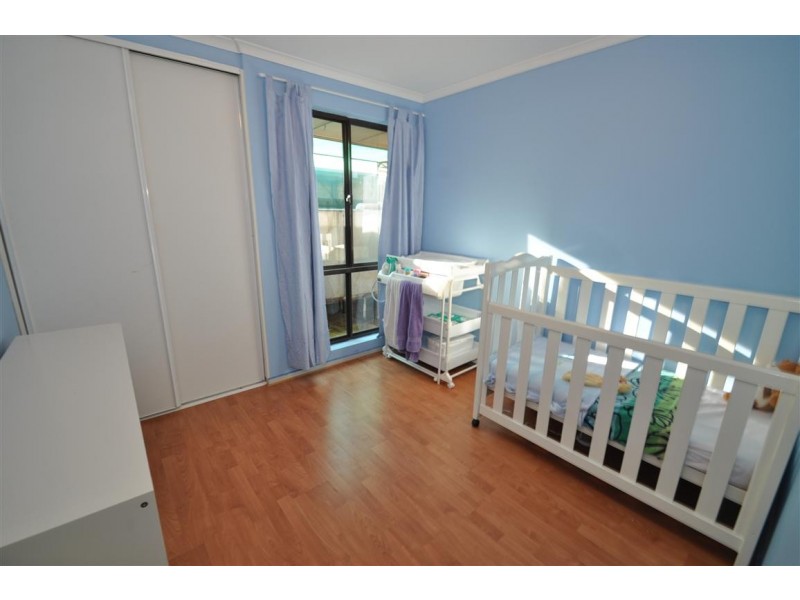 32 Odessa Drive, Woodcroft SA 5162