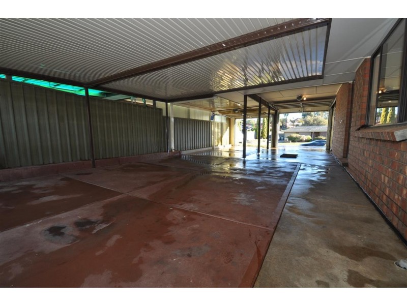 32 Odessa Drive, Woodcroft SA 5162