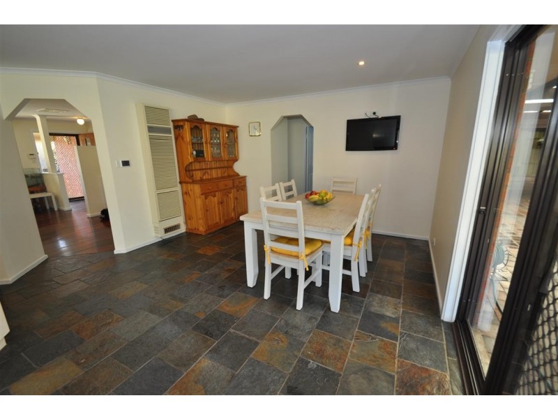 32 Odessa Drive, Woodcroft SA 5162