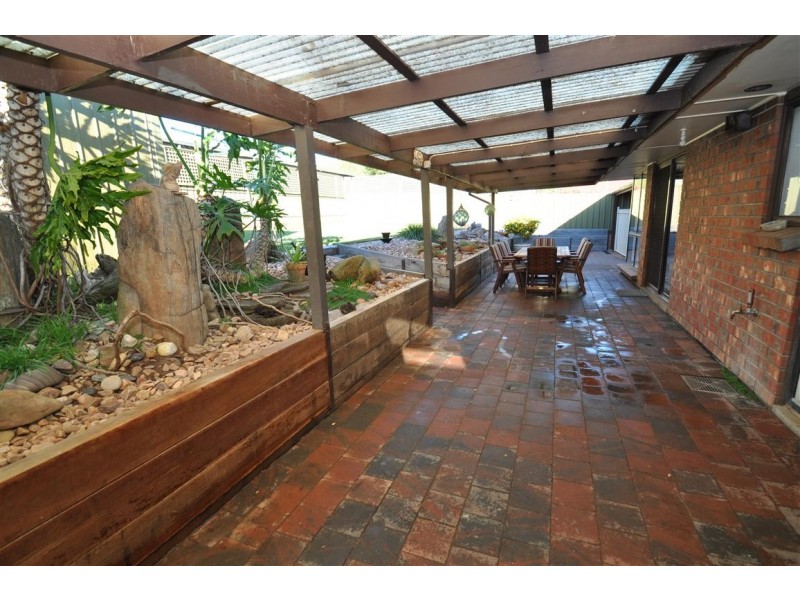 32 Odessa Drive, Woodcroft SA 5162