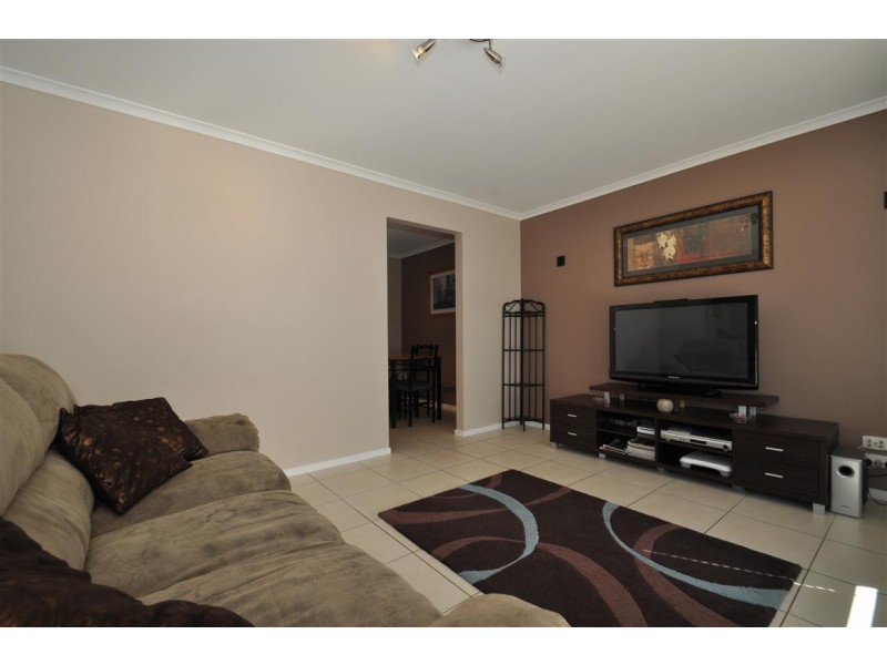 2 Mawson Circuit, Woodcroft SA 5162