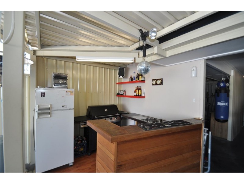 2 Mawson Circuit, Woodcroft SA 5162